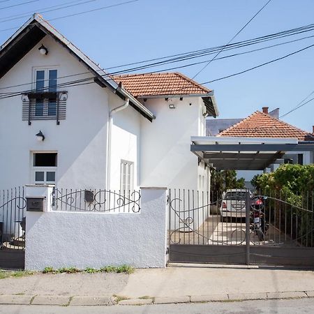 Sweet Home Valjevo Buitenkant foto