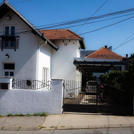 Sweet Home Valjevo Buitenkant foto